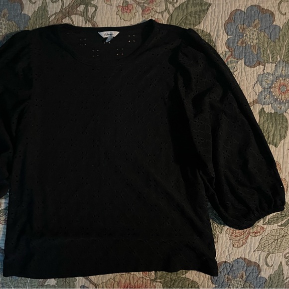 (3 for $24❣️) Reitmans Black Eyelet Top - Picture 7 of 9